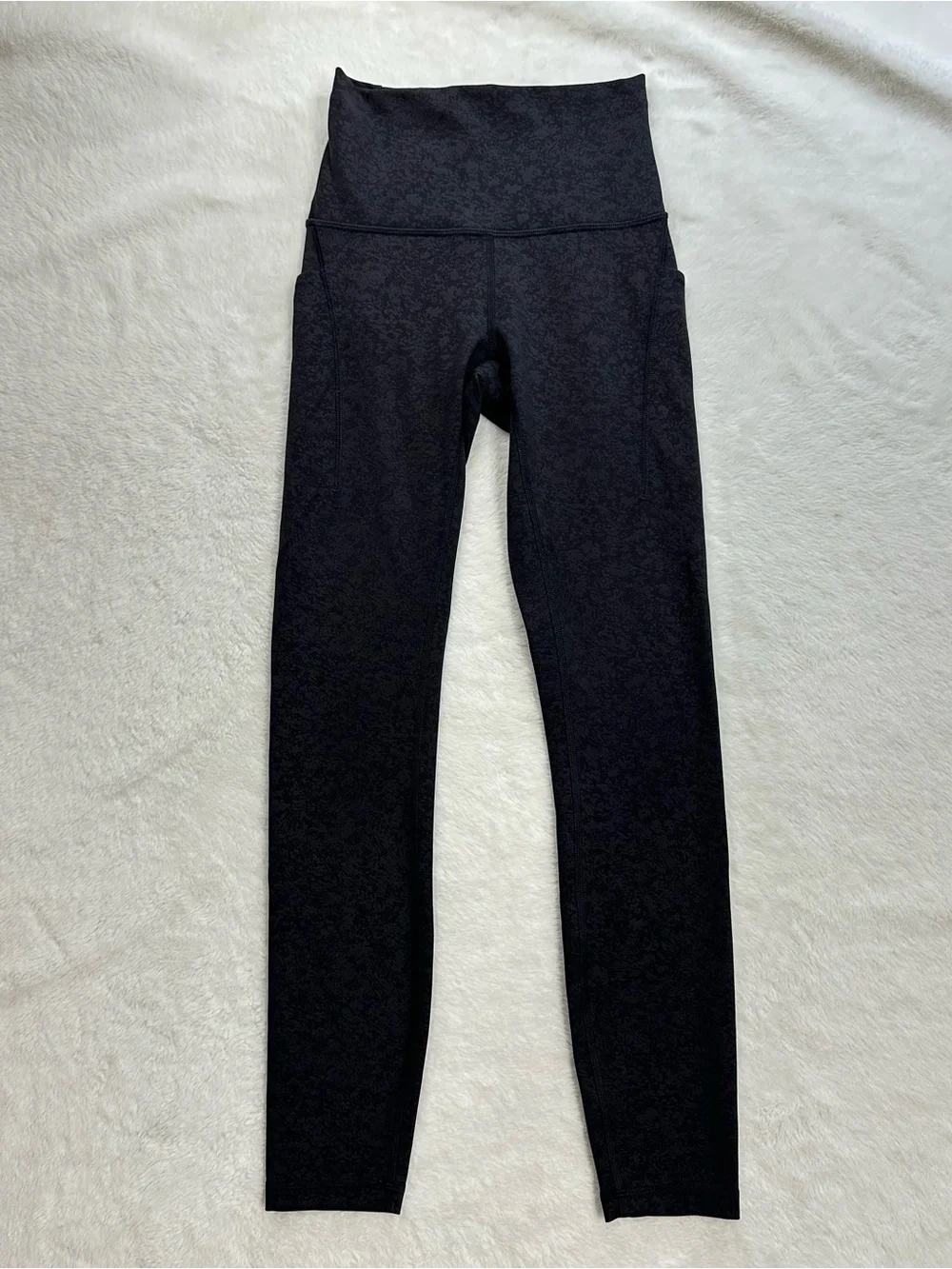 Lululemon Wunder Train HR Tight with Pockets 25